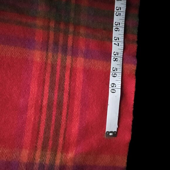 Aran Sweater Market Ireland Lambswool Red Pink Plaid Scarf Long JHC1903 - Picture 10 of 12